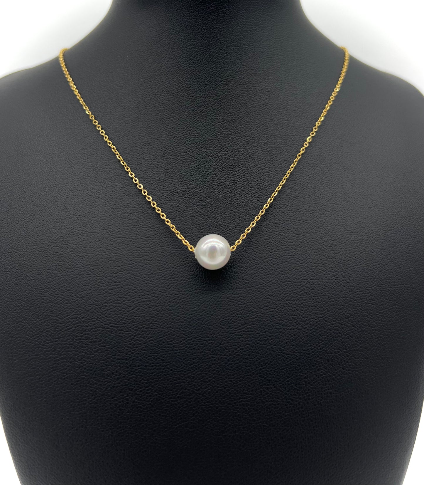 Dainty Pearl Pendant